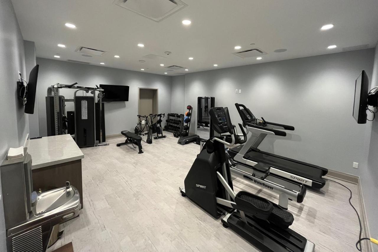 124 On Queen Hotel & Spa Niagara-on-the-Lake Exterior foto The gym at the 2019 World Championships