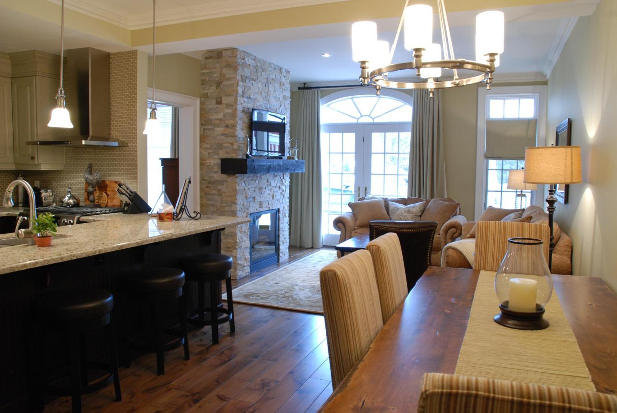 124 On Queen Hotel & Spa Niagara-on-the-Lake Exterior foto A modern open-plan kitchen and dining room